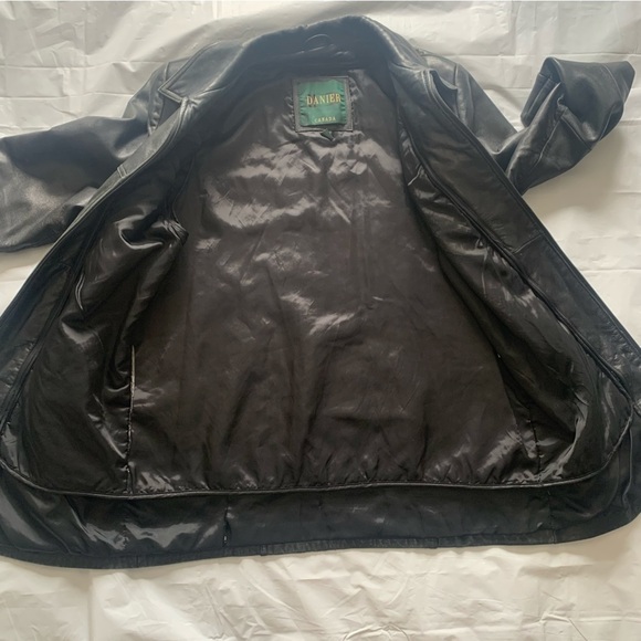 Danier 100% genuine leather coat black Mens size MED full zip with collar - Picture 6 of 16